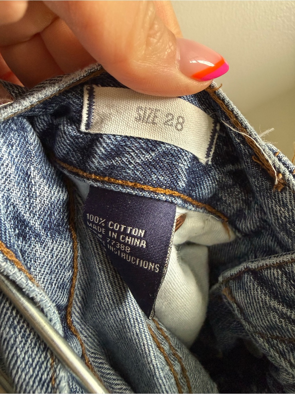 Madewell Raw Hem Light Blue Denim Shorts, Size 28 - Picture 6 of 6
